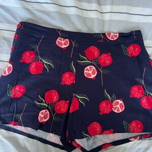 ModCloth Peaceful Pomegranate shorts. Size US 16